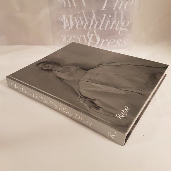 Book The Wedding Dress by Oleg Cassini with Acetate Jacket Cover Fashion History - Picture 5 of 15